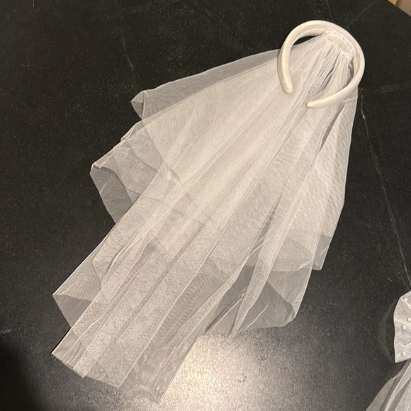 Bridal/Fiancé accessories - Picture 8 of 9